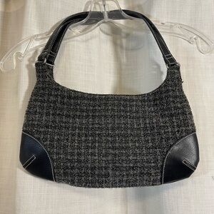 Gap Chic Black and Gray Women's shoulder bag